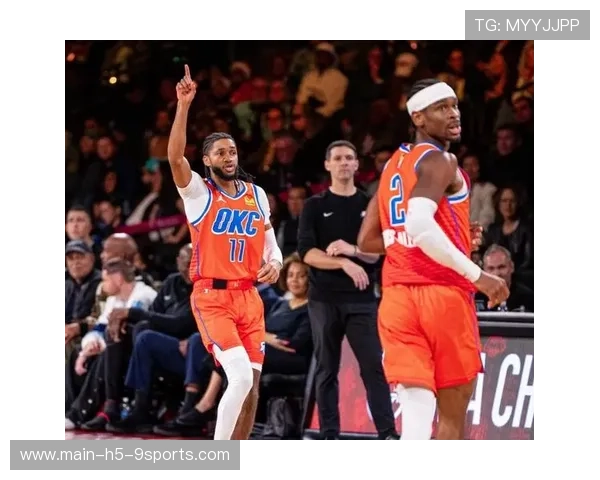 亚历山大领雷霆称霸，畅享极速驾驭体验